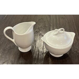 Mikasa Classic Flair‎ White Embossed Calla Lilies Sugar Creamer Set